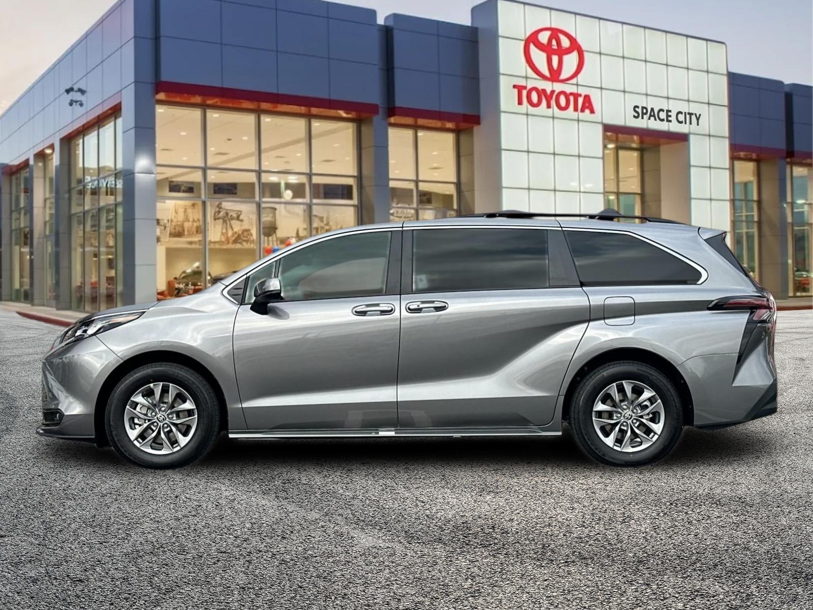2026 Toyota Sienna — rear three-quarter view